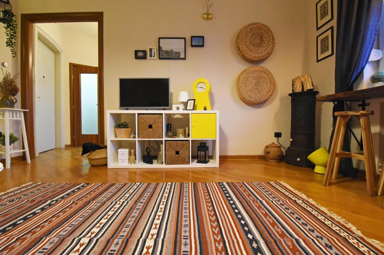 Apartamento Charming Flat With Soul Belgrado Exterior foto