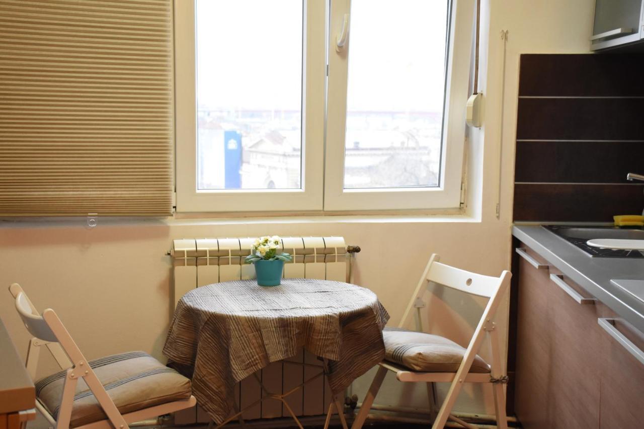 Apartamento Charming Flat With Soul Belgrado Exterior foto